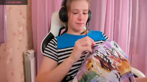 AnabelMelody online show from November 10, 2025, 6:29 pm