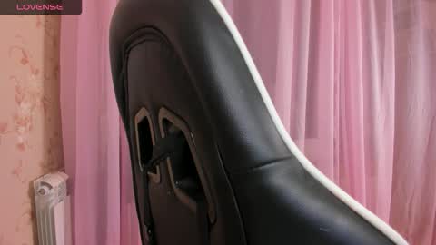 AnabelMelody online show from November 17, 2025, 5:19 pm