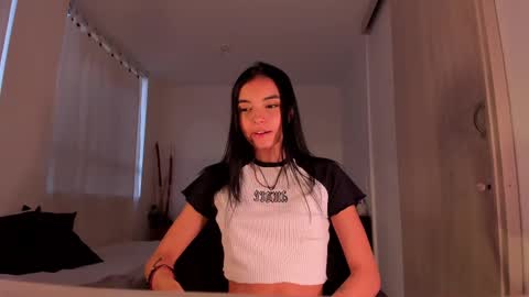 ANABEL WOLF  online show from January 16, 2025, 11:06 pm