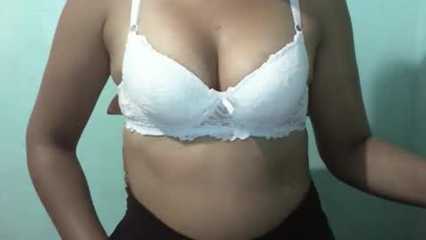 anacarada online show from January 9, 2026, 11:35 am