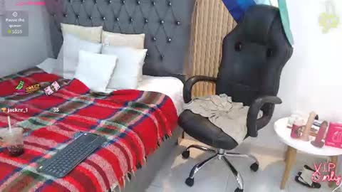 Anaciet Evans online show from July 7, 2026, 6:47 am
