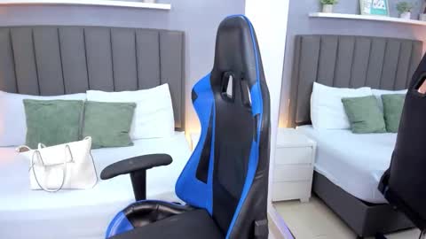 A N A online show from December 20, 2025, 8:38 pm