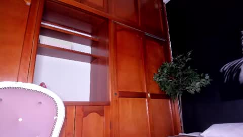 Snapshot of anahi__18 chatting on July 8, 2026, 2:38 am Anahi online show from July 8, 2026, 2:38 am