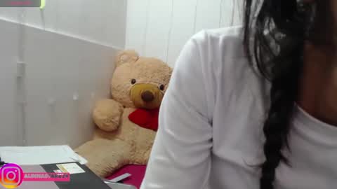 Anahi Browns online show from October 6, 2025, 8:50 pm