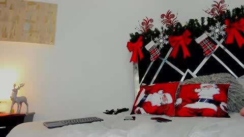 Snapshot of anahidolls chatting on December 23, 2024, 4:17 pm Anah online show from December 23, 2024, 4:17 pm