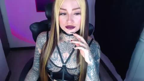 Snapshot of anai_gomez chatting on December 9, 2024, 7:29 pm Callme Mistress Ani online show from December 9, 2024, 7:29 pm