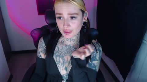 Snapshot of anai_gomez chatting on January 7, 2025, 11:03 pm Callme Mistress Ani online show from January 7, 2025, 11:03 pm