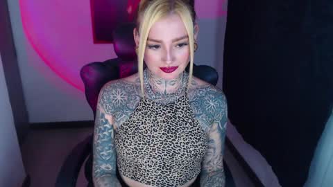 Snapshot of anai_gomez chatting on January 14, 2025, 10:12 pm Callme Mistress Ani online show from January 14, 2025, 10:12 pm
