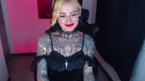 Snapshot of anai_gomez chatting on January 15, 2025, 10:13 pm Callme Mistress Ani online show from January 15, 2025, 10:13 pm