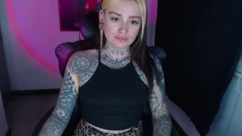 Snapshot of anai_gomez chatting on January 24, 2025, 12:42 am Callme Mistress Ani online show from January 24, 2025, 12:42 am