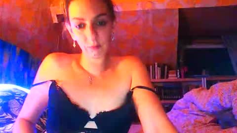 Snapshot of anais2405 chatting on October 21, 2025, 10:43 pm anais2405 online show from October 21, 2025, 10:43 pm