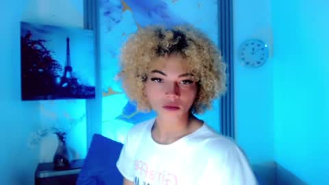 anais_velvet_ online show from June 30, 2026, 3:51 am