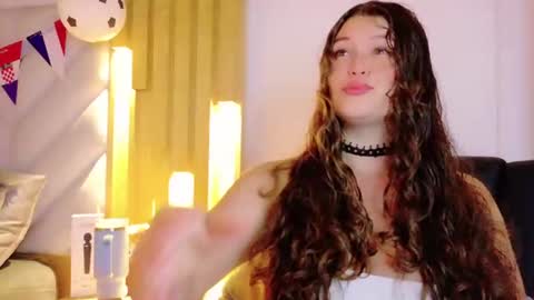 Snapshot of anaise_latif chatting on June 24, 2026, 11:31 am Anaise online show from June 24, 2026, 11:31 am