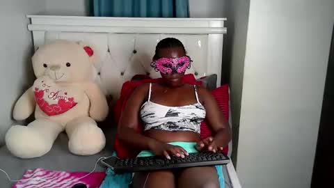 anakiss7 online show from February 25, 2026, 8:07 pm