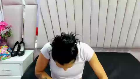 Snapshot of anales_deep_69 chatting on February 15, 2025, 2:47 am AbbyAndAntonela online show from February 15, 2025, 2:47 am