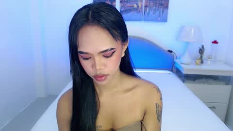 analisa online show from October 17, 2025, 6:43 pm