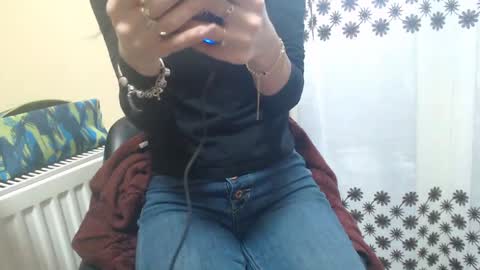 Snapshot of analove200 chatting on February 14, 2025, 6:12 am analove200 online show from February 14, 2025, 6:12 am