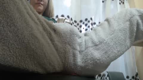 Snapshot of analove200 chatting on February 28, 2025, 6:10 am analove200 online show from February 28, 2025, 6:10 am