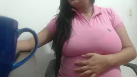 Snapshot of analy_hot chatting on October 7, 2025, 6:49 pm analy_hot online show from October 7, 2025, 6:49 pm