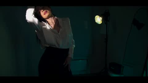 Ana online show from April 8, 2026, 8:42 pm