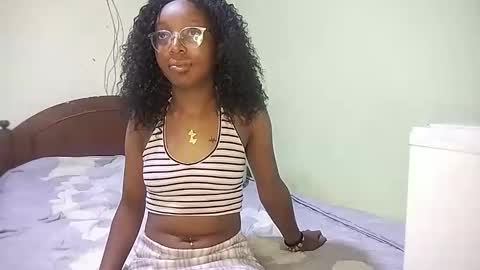 Snapshot of ananablossom chatting on November 16, 2025, 7:25 am Ananablossom online show from November 16, 2025, 7:25 am