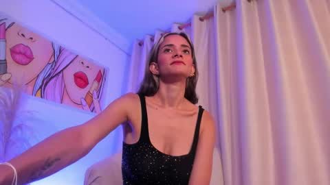 Snapshot of anaskinny chatting on October 11, 2025, 8:07 pm Ana online show from October 11, 2025, 8:07 pm