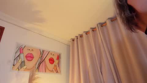 Snapshot of anaskinny chatting on October 31, 2025, 8:10 pm Ana online show from October 31, 2025, 8:10 pm