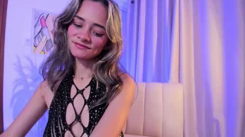 Snapshot of anaskinny chatting on November 7, 2025, 7:36 pm Ana online show from November 7, 2025, 7:36 pm