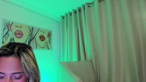 Snapshot of anaskinny chatting on November 12, 2025, 8:08 pm Ana online show from November 12, 2025, 8:08 pm