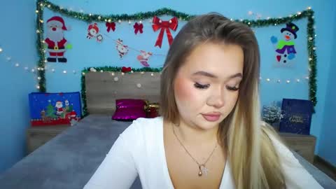 Snapshot of anastacyyellig chatting on December 14, 2024, 8:51 pm anastacyyellig online show from December 14, 2024, 8:51 pm