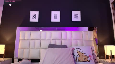 Anastasia  online show from November 4, 2025, 7:13 pm