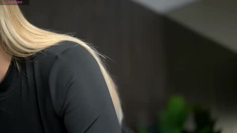 AnastasyaNoir online show from November 14, 2025, 6:12 am