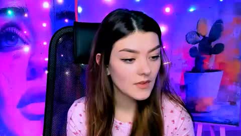 Ana online show from December 18, 2025, 3:29 pm