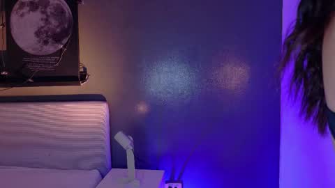 Snapshot of anavicc__ chatting on November 24, 2025, 10:37 am Kendra online show from November 24, 2025, 10:37 am