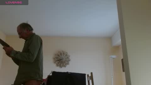 mario online show from November 2, 2025, 1:35 pm