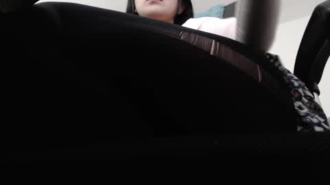   online show from February 3, 2025, 11:42 am