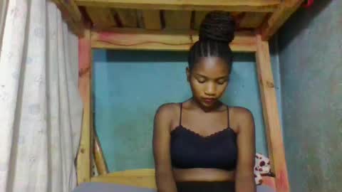 Snapshot of andiscah21 chatting on October 7, 2025, 11:07 am Rasoa Edime Anissia online show from October 7, 2025, 11:07 am