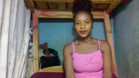 Snapshot of andiscah21 chatting on October 10, 2025, 7:24 pm Rasoa Edime Anissia online show from October 10, 2025, 7:24 pm