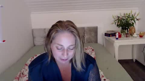 Andorphin online show from September 30, 2025, 10:04 pm