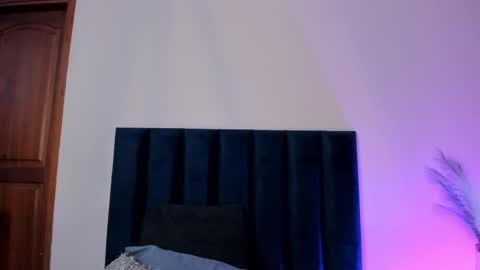 Andra Cyrus online show from October 23, 2025, 11:42 am