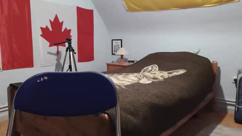 Andre online show from October 9, 2025, 5:11 pm