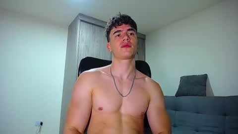 Snapshot of andre_parker chatting on June 13, 2026, 12:41 am Andre Parker online show from June 13, 2026, 12:41 am