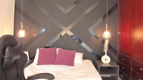 A N D R E online show from February 23, 2025, 9:55 am