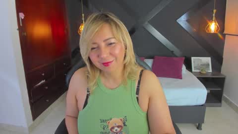 A N D R E online show from September 21, 2025, 3:52 am