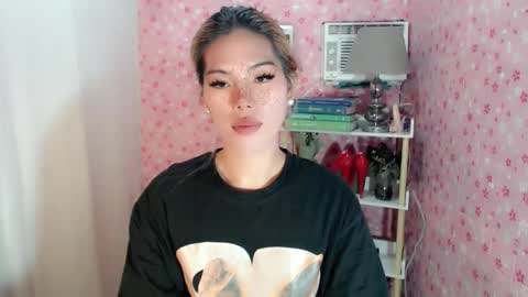 andrea06121998 online show from December 14, 2025, 5:24 am