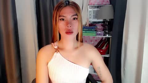 andrea06121998 online show from February 23, 2026, 11:51 am