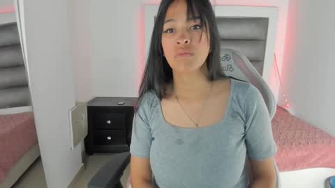 andrea_brunette_ online show from October 6, 2025, 12:35 pm