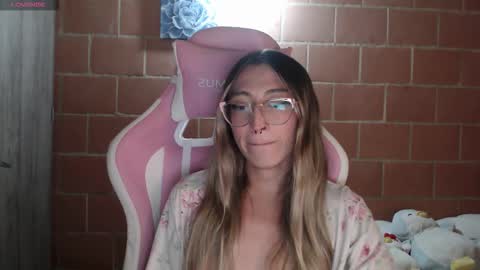 Andrea  online show from January 16, 2026, 12:14 am