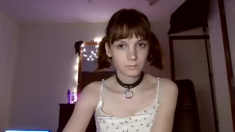 Snapshot of andrea_davenport chatting on December 14, 2024, 3:40 am andrea online show from December 14, 2024, 3:40 am