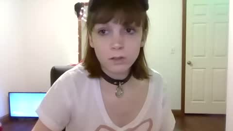 Snapshot of andrea_davenport chatting on December 28, 2024, 7:00 am andrea online show from December 28, 2024, 7:00 am